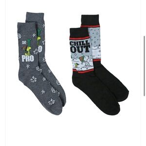NWT PEANUTS Men’s 2 Pair Of HOLIDAY Crew Socks Shoe Size 6.5-12, Sock Size 10-13